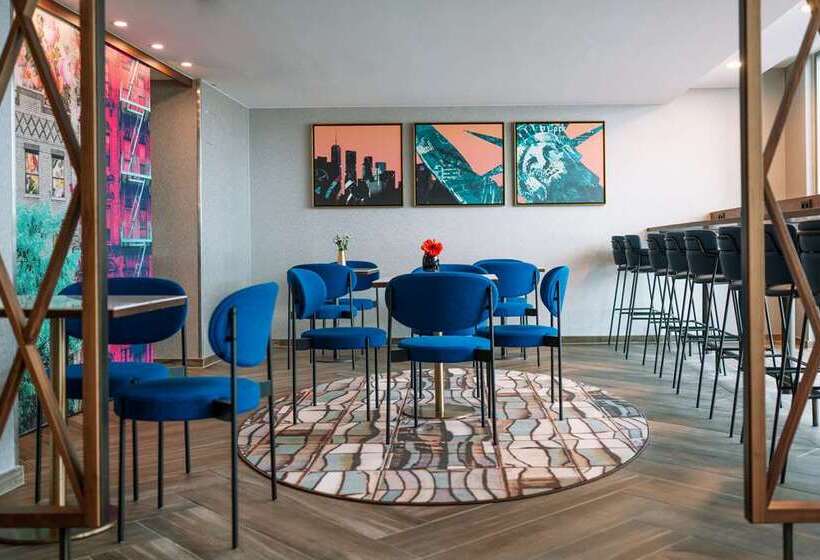 فندق Hilton Frankfurt City Centre