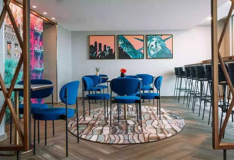 ホテル Hilton Frankfurt City Centre