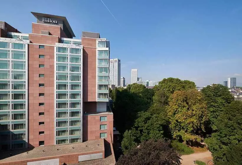 ホテル Hilton Frankfurt City Centre