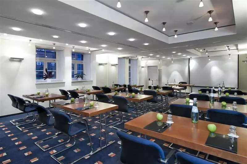 اقامتگاه Berlin Ostbahnhof