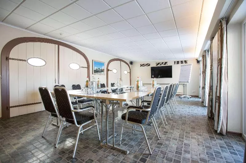 Отель Best Western Plus Theodor Storm