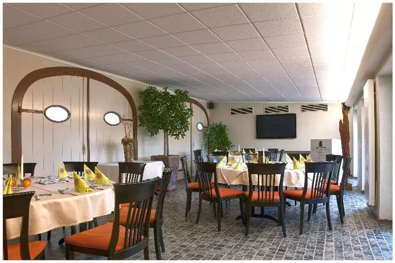 Отель Best Western Plus Theodor Storm