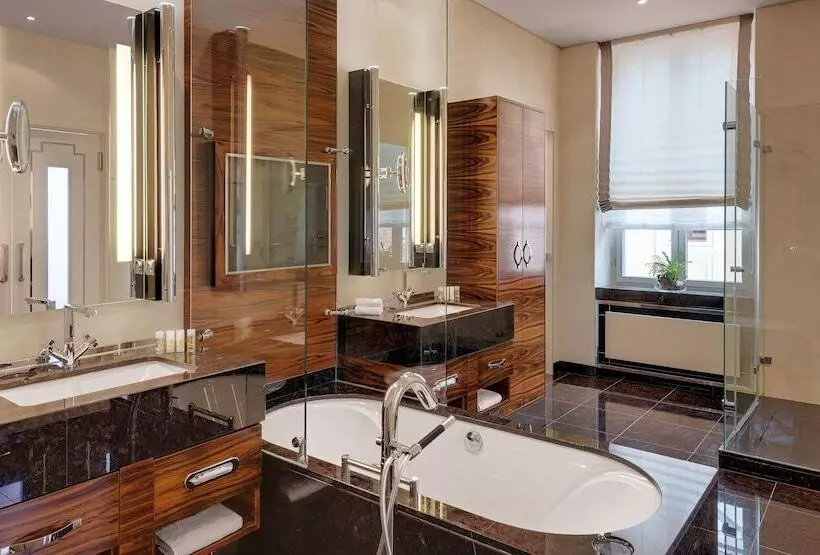 Bilderberg Bellevue Hotel Dresden