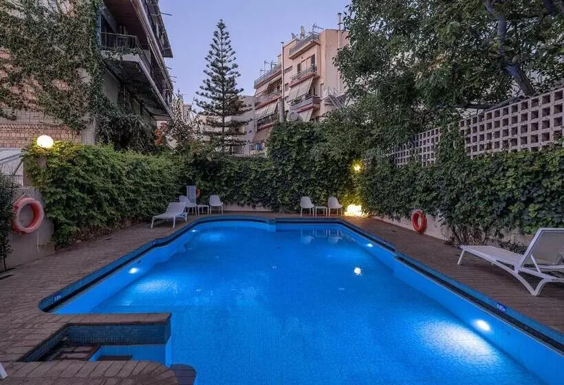 호텔 Civitel Akali