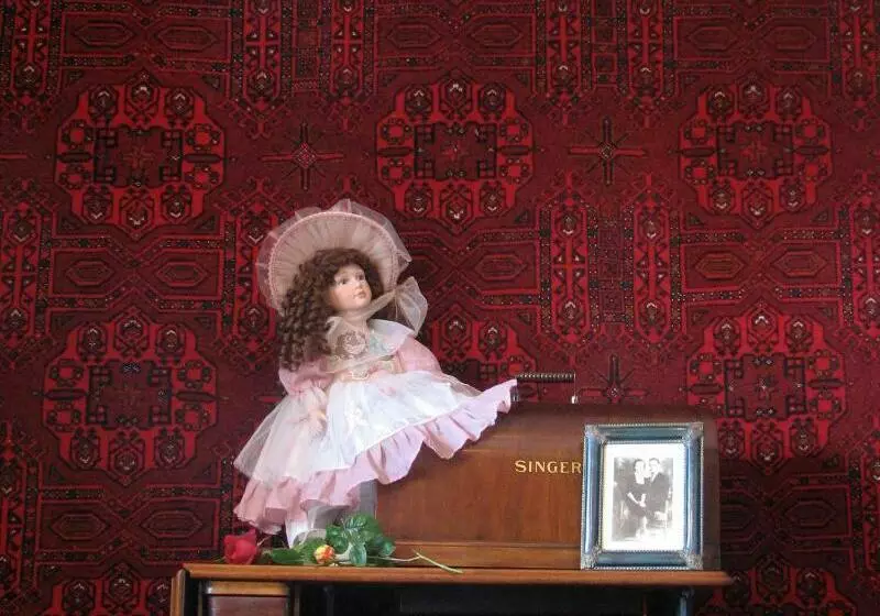 Hotel Glorious Peleys