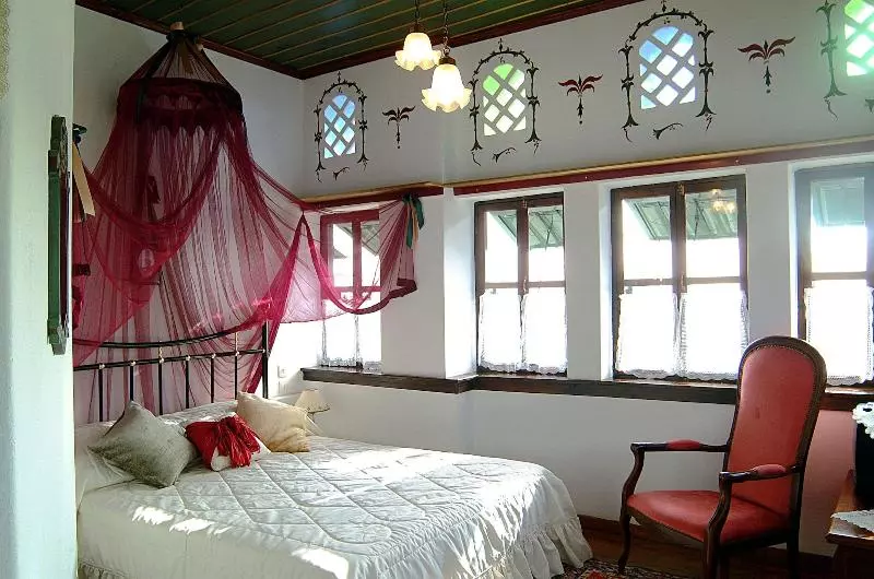 Hotel Glorious Peleys