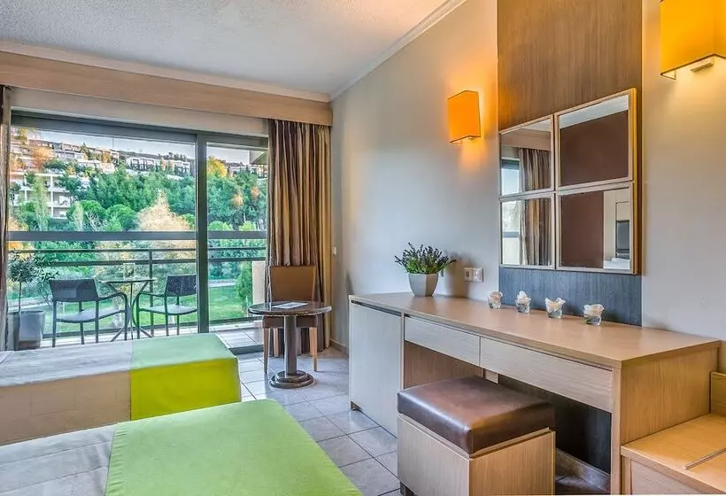 Отель Kipriotis Hippocrates