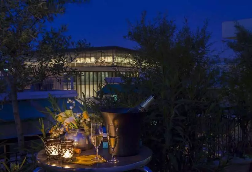 Отель Philippos