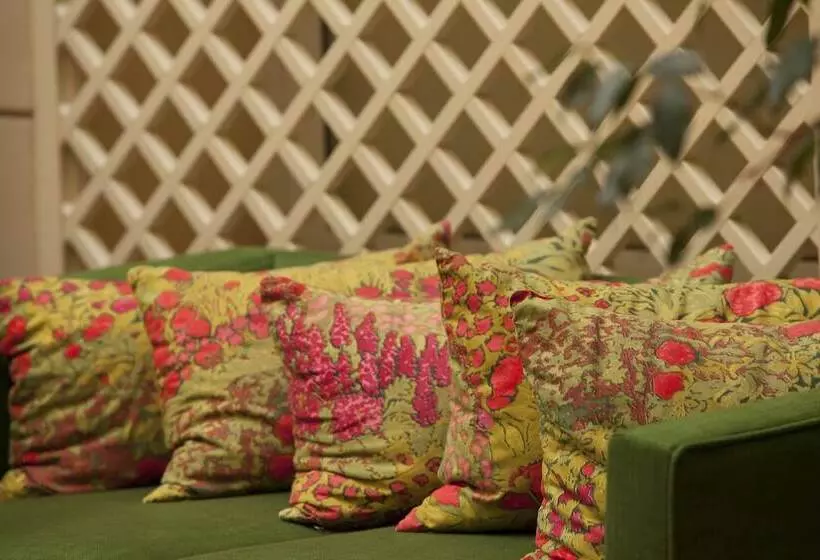 Отель Philippos