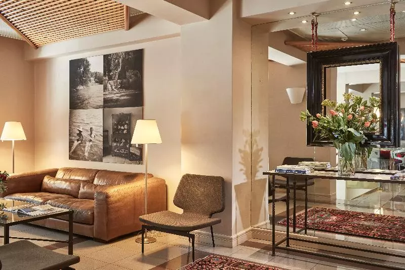 Отель Philippos