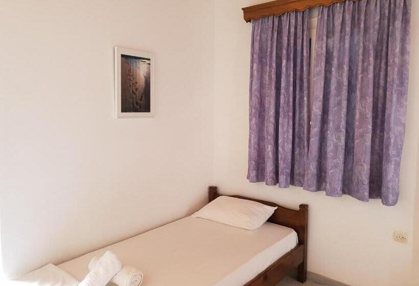 Отель Silver Rocks