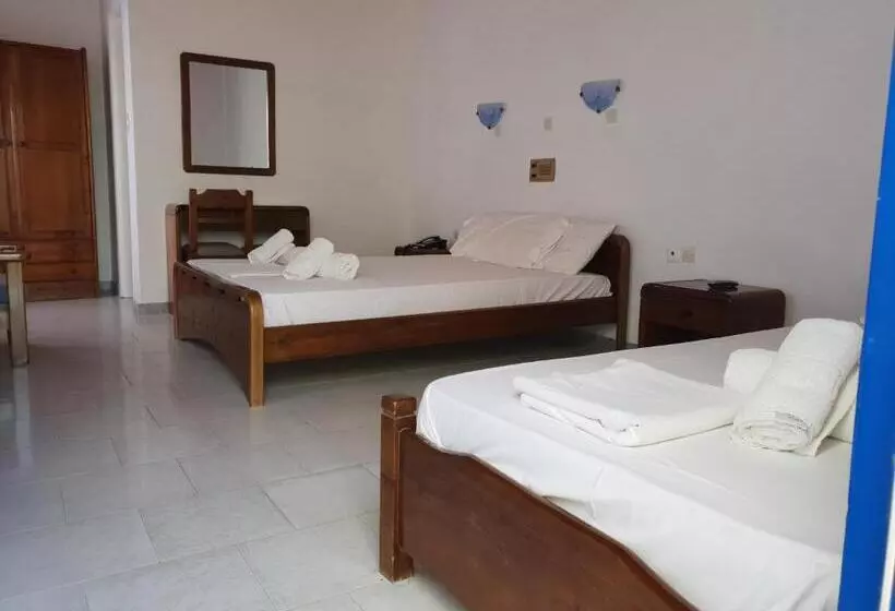 Отель Silver Rocks