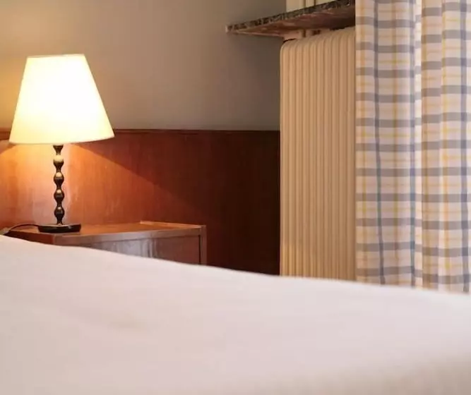 Отель Theoxenia