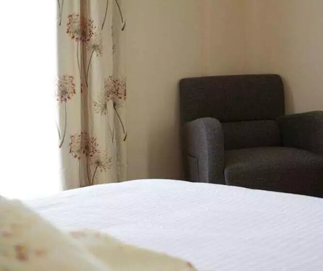 Отель Theoxenia