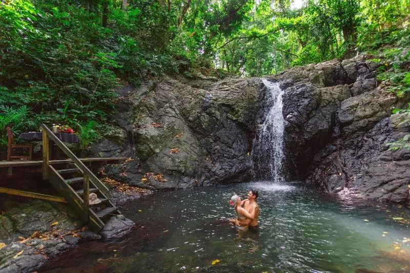 Hotelli Namale Resort And Spa