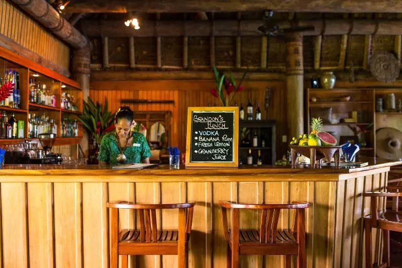 Hotelli Namale Resort And Spa