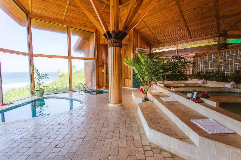 Hotelli Namale Resort And Spa