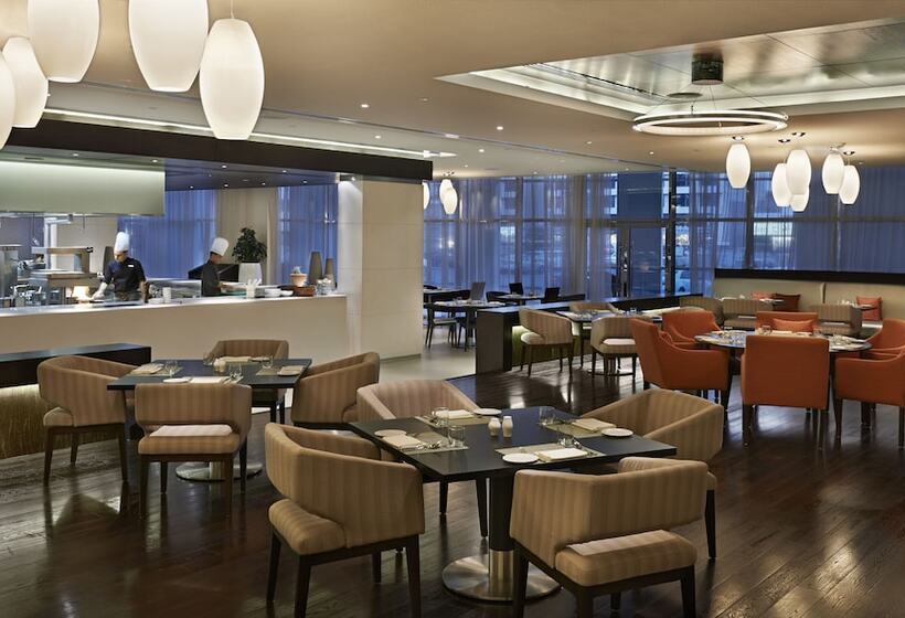 Hyatt Place Dubai Al Rigga Residences