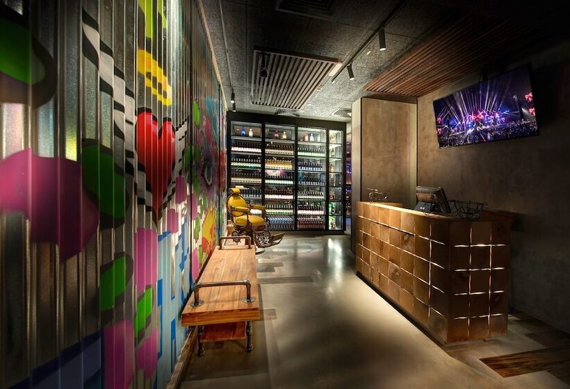 Hyatt Place Dubai Al Rigga Residences