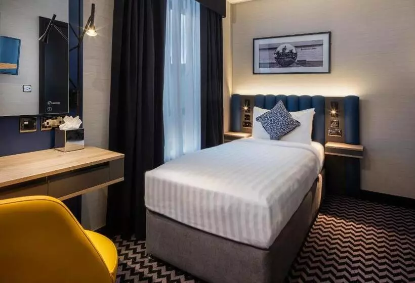 호텔 Academy Plaza