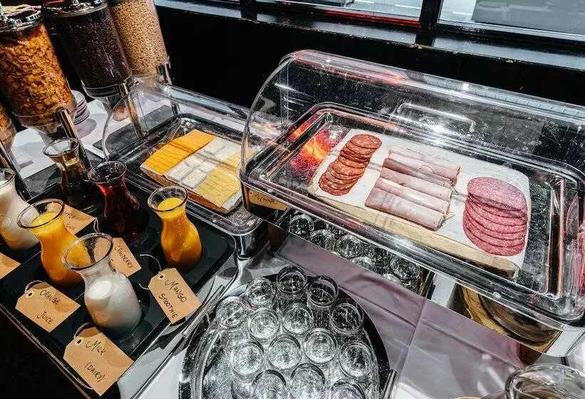 בית מלון כפרי Drury Court