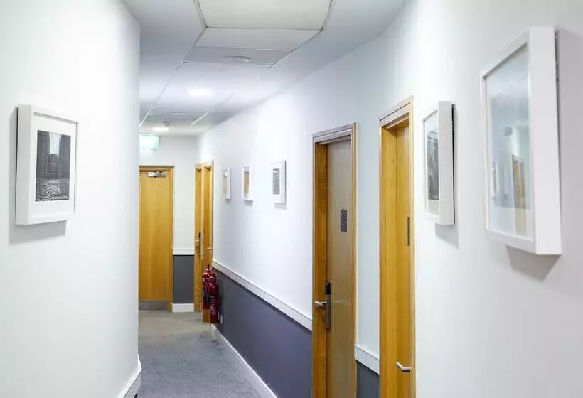 בית מלון כפרי Handel S