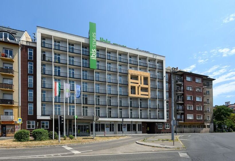 בית מלון כפרי Ibis Styles Budapest City