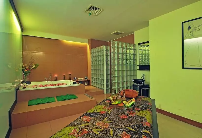 فندق Kuta Paradiso