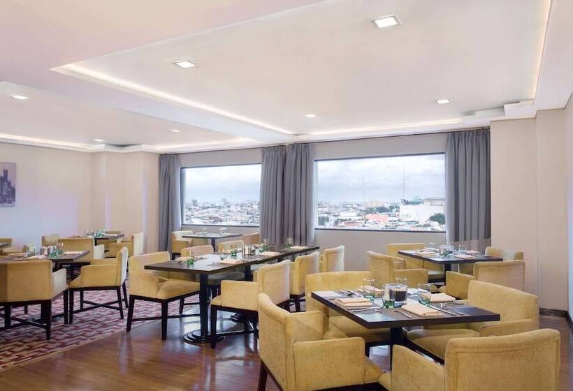 בית מלון כפרי Radisson Medan