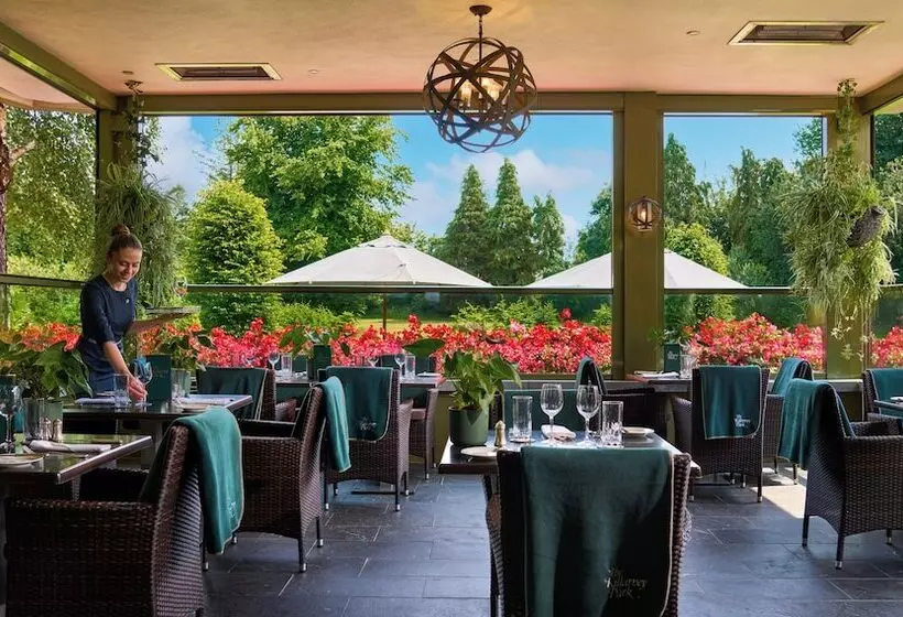 Отель The Killarney Park