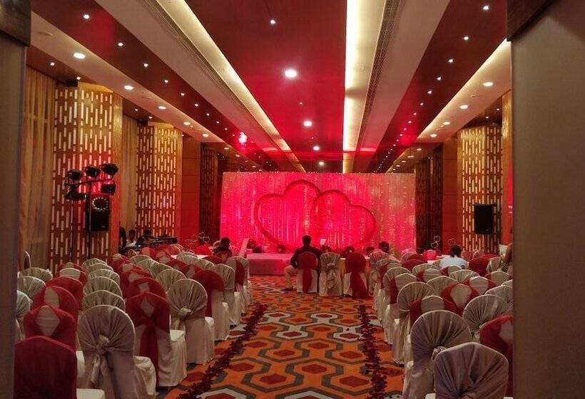 فندق Zone By The Park Infantry Bengaluru