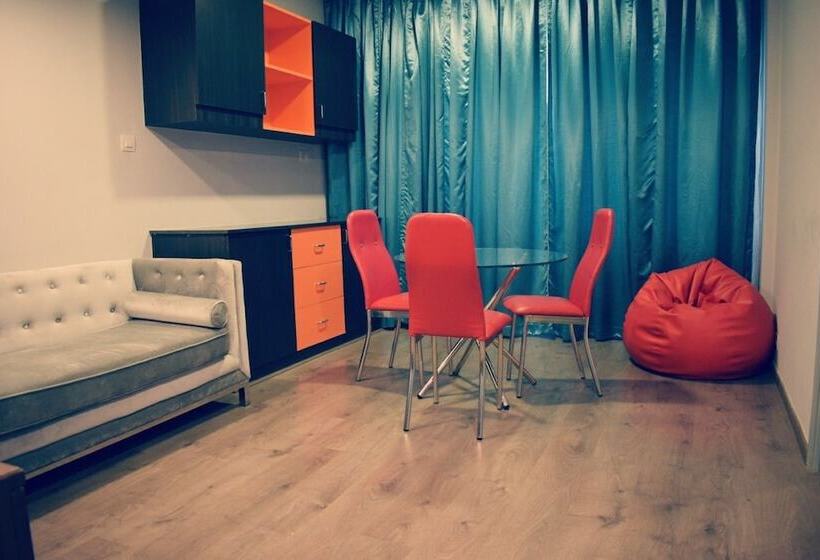 فندق Zone By The Park Infantry Bengaluru