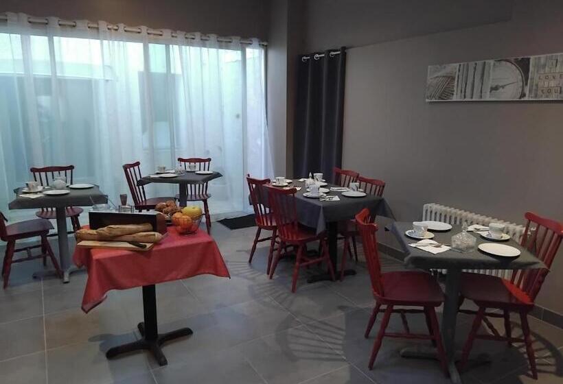 فندق Hôtel Les Thermes