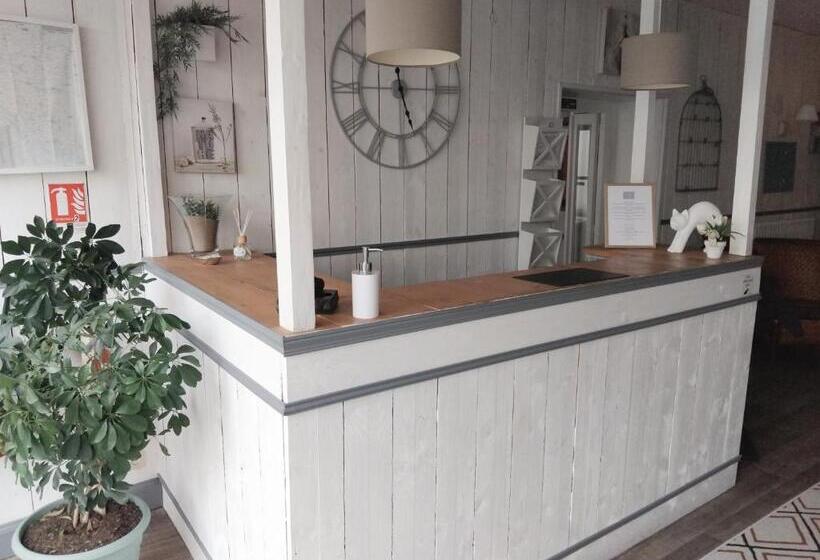 فندق Hôtel Les Thermes