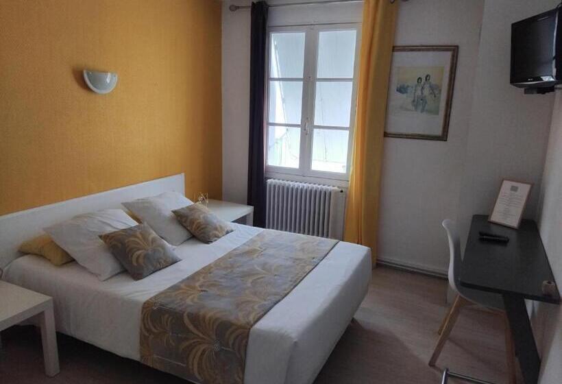 فندق Hôtel Les Thermes