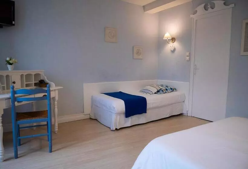 ホテル Hôtel Les Thermes