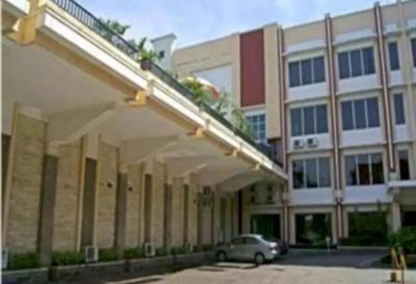 Karlita Hotel Tegal