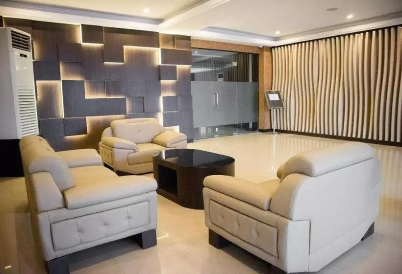 Karlita Hotel Tegal