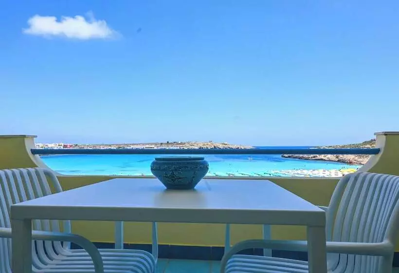 ホテル Baia Turchese