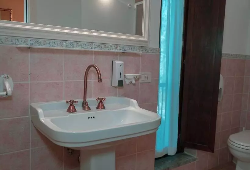 فندق Carpediem Assisi Living Club