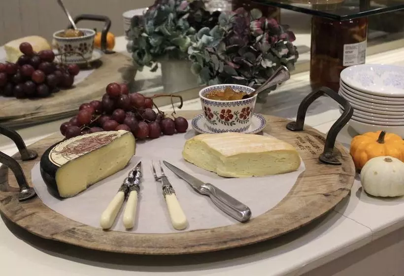 Отель Perryville House