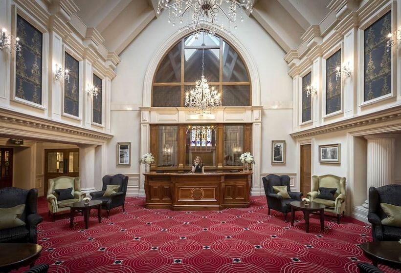 فندق Temple Gate