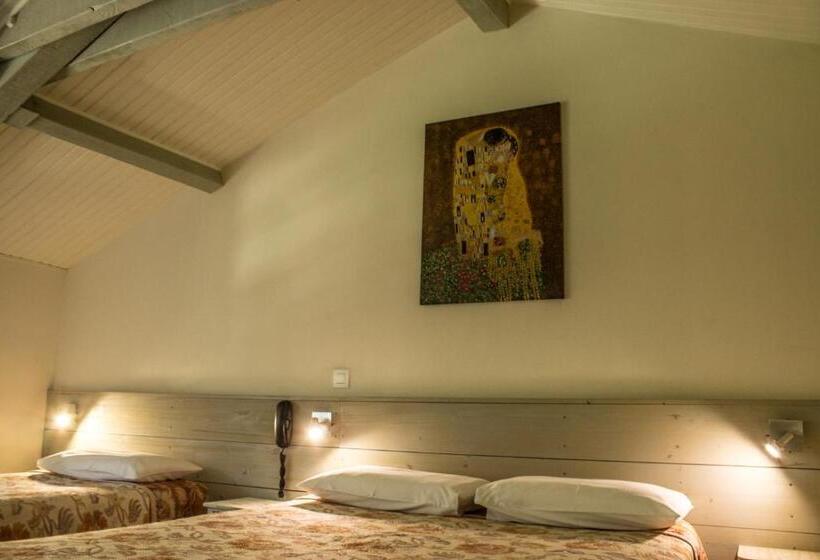 호텔 Hôtel Burlatis