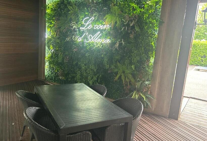 ホテル Hôtel Restaurant Clément Ader