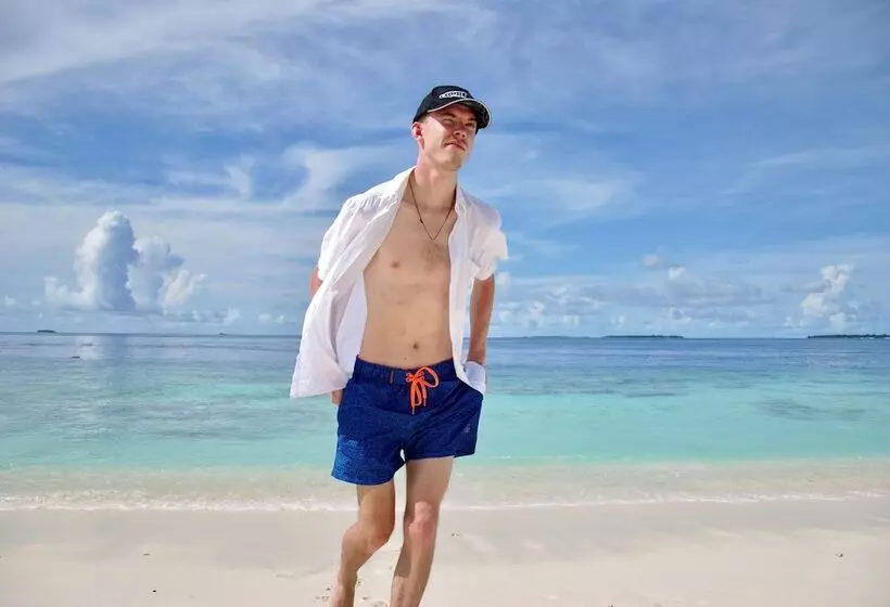 هتل Ithaa Inn Kamadhoo