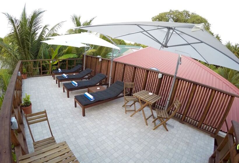 هتل Ithaa Inn Kamadhoo