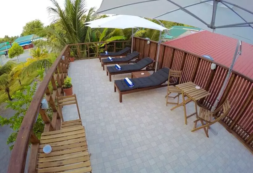 هتل Ithaa Inn Kamadhoo