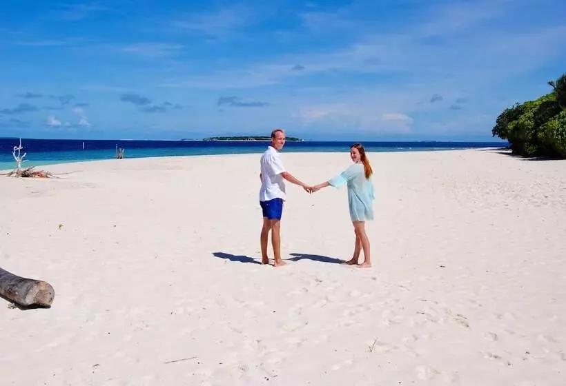 هتل Ithaa Inn Kamadhoo