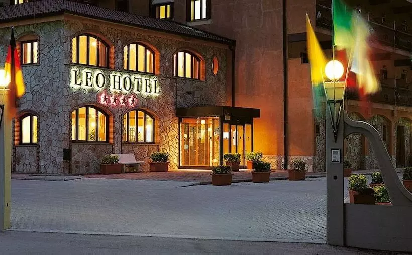 هتل Leo