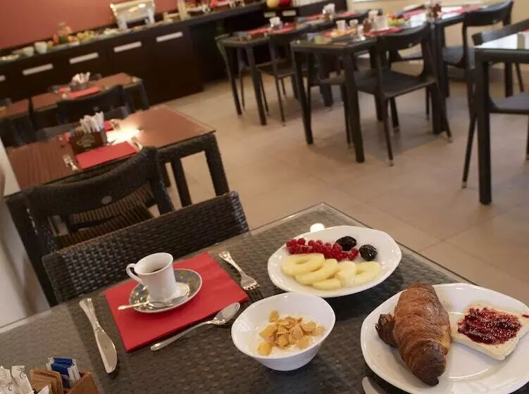 호텔 Montini Linate Airport